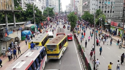 রিকশাচালকদের অবরোধ, নগরজীবনে স্থবিরতা  