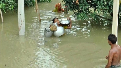 বানের জলে ভাসছে ৩০ লক্ষাধিক মানুষ  