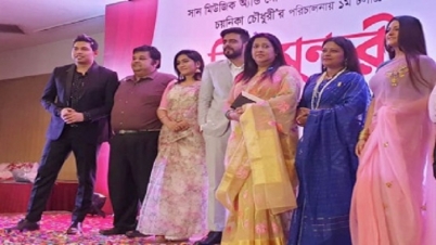 চয়নিকার প্রথম সিনেমার নায়ক নায়িকা সিয়াম-পরী