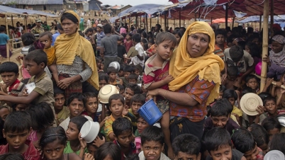 রোহিঙ্গা ক্যাম্পে শিশু বিস্ফোরণ