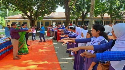 বিদ্যালয়ে নতুন শপথবাক্য, বাদ শেখ মুজিবের নাম