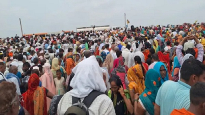 ভারতে ধর্মীয় অনুষ্ঠানে পদদলিত হয়ে ১২০ জনের মৃত্যু